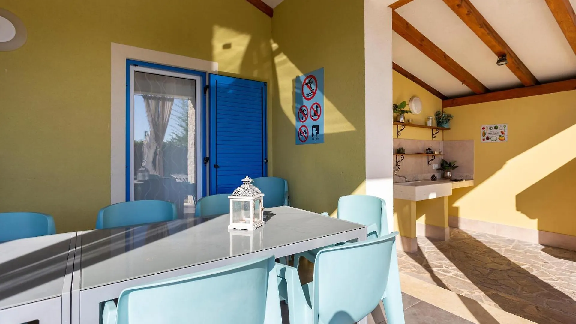 Stunning Home In Naselje Muzini With Sauna Tomisici Holiday home