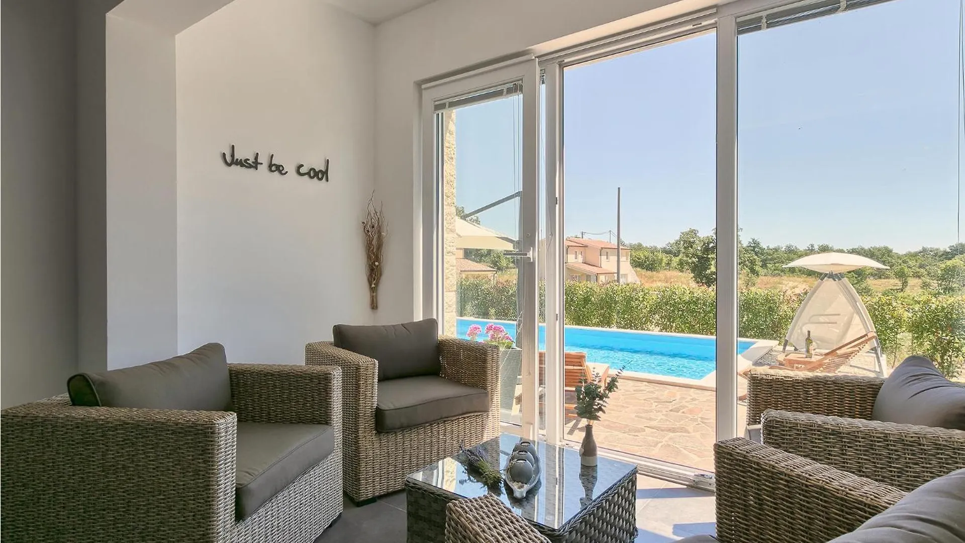Stunning Home In Naselje Muzini With Sauna Tomisici