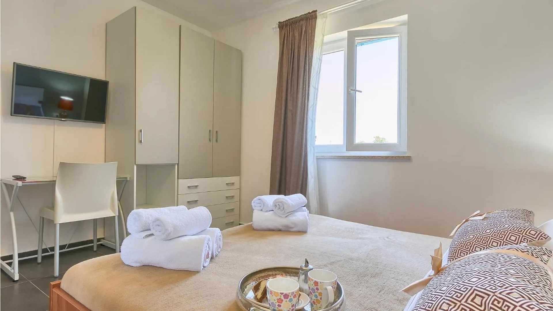 Stunning Home In Naselje Muzini With Sauna Tomisici