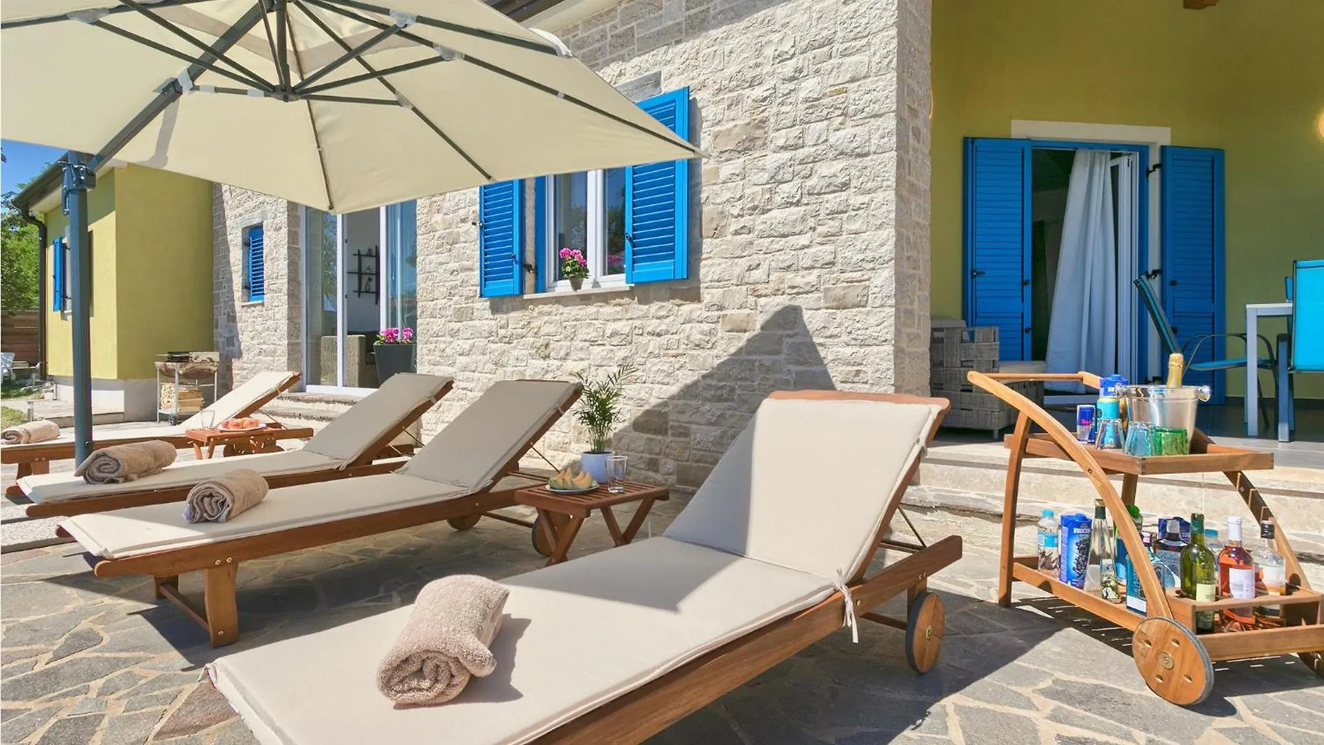 Stunning Home In Naselje Muzini With Sauna Tomisici Holiday home